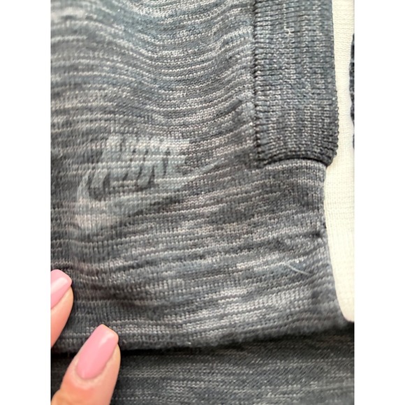 Nike Pullover Sweatshirt Drawstring Hem Athletic Top Activewear Black M - Picture 2 of 6